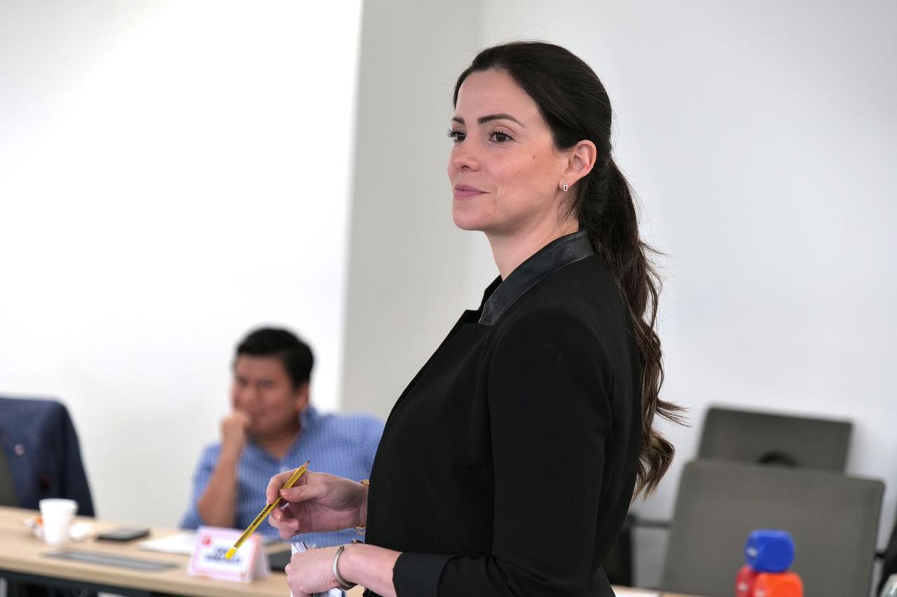 Andrea Giler en sesión profesional de coaching